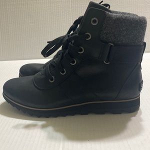 Sorel women’s winter ankle boots size 10 black